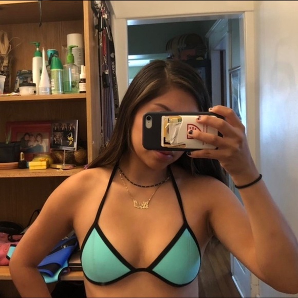 PINK| Aqua and Black Sporty Bikini Top - Picture 7 of 7